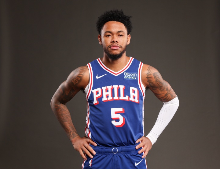 今日揭幕战76人对阵尼克斯 西蒙斯&迪恩·韦德&博纳将出战成疑