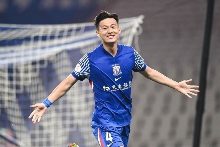 记者：复出的蒋圣龙还需时间去适应比赛节奏，暂时难打满全场