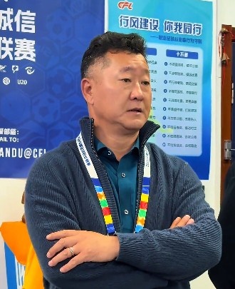 南通支云俱乐部投资人更衣室讲话：周一做冲超奖 要去欧洲冬训